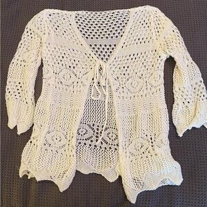 Chic Crochet Cardigan in Cream